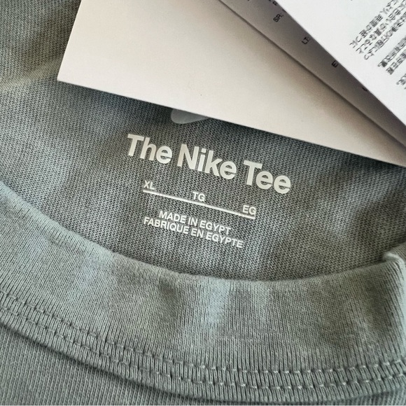 ✔️ NWT✔️ NIKE Max90 Tee Light Smoke Grey - Picture 5 of 7